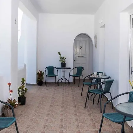 Kumarou Apartment *